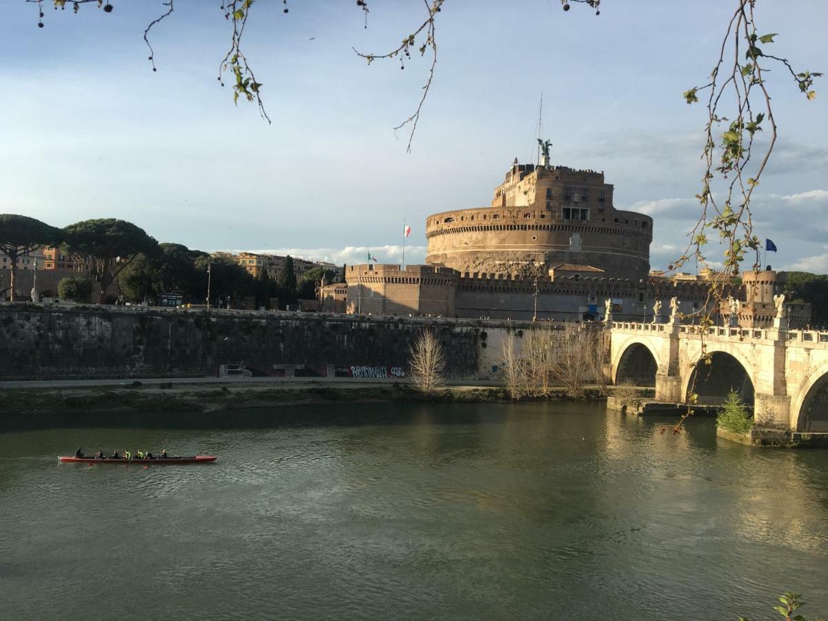 Una Finestra Su Castel Sant'Angelo Róma Kültér fotó