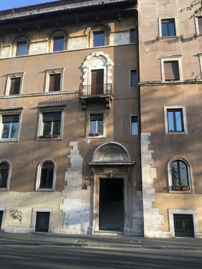 Una Finestra Su Castel Sant'Angelo Róma Kültér fotó